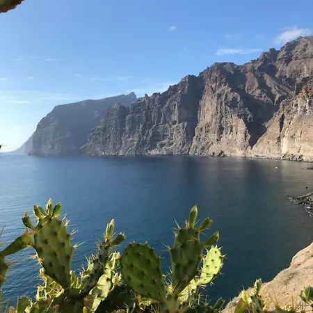 Aqua In Los Gigantes * Santiago Del Teide